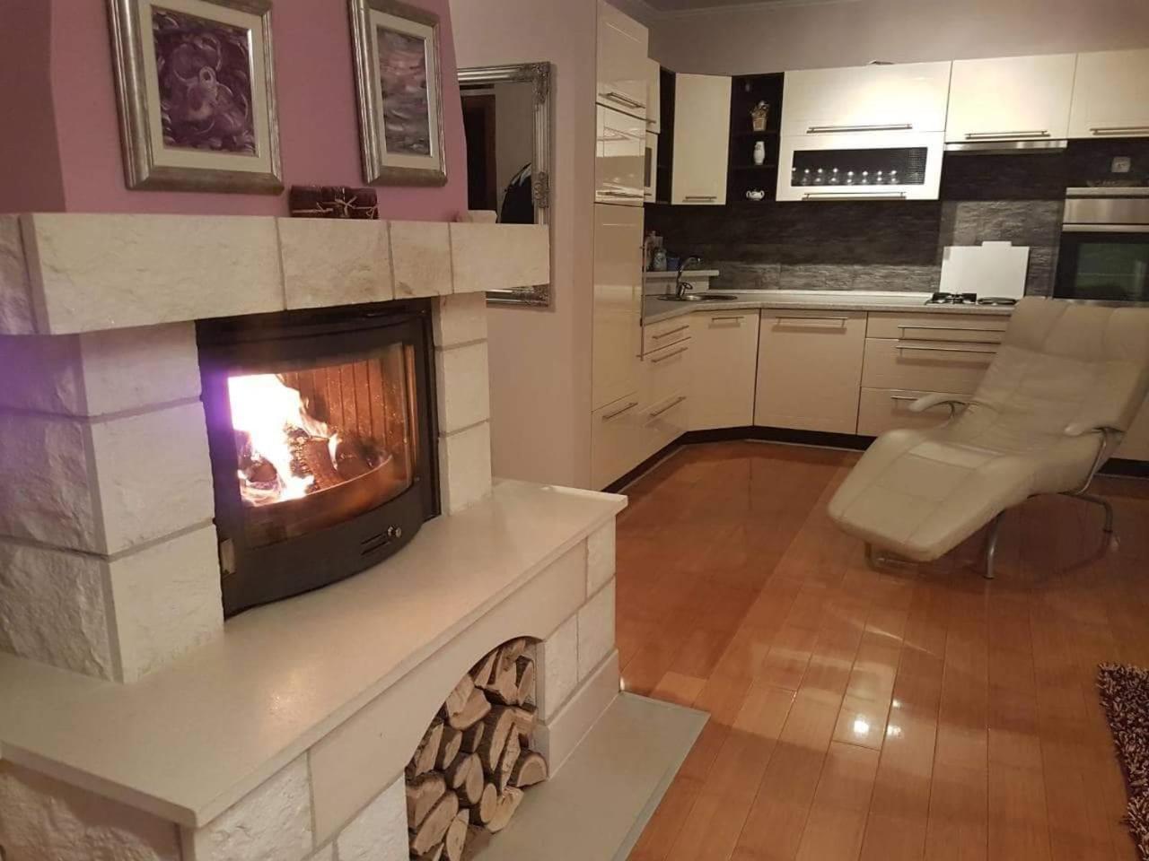 Apartman Lana 블라시츠 외부 사진