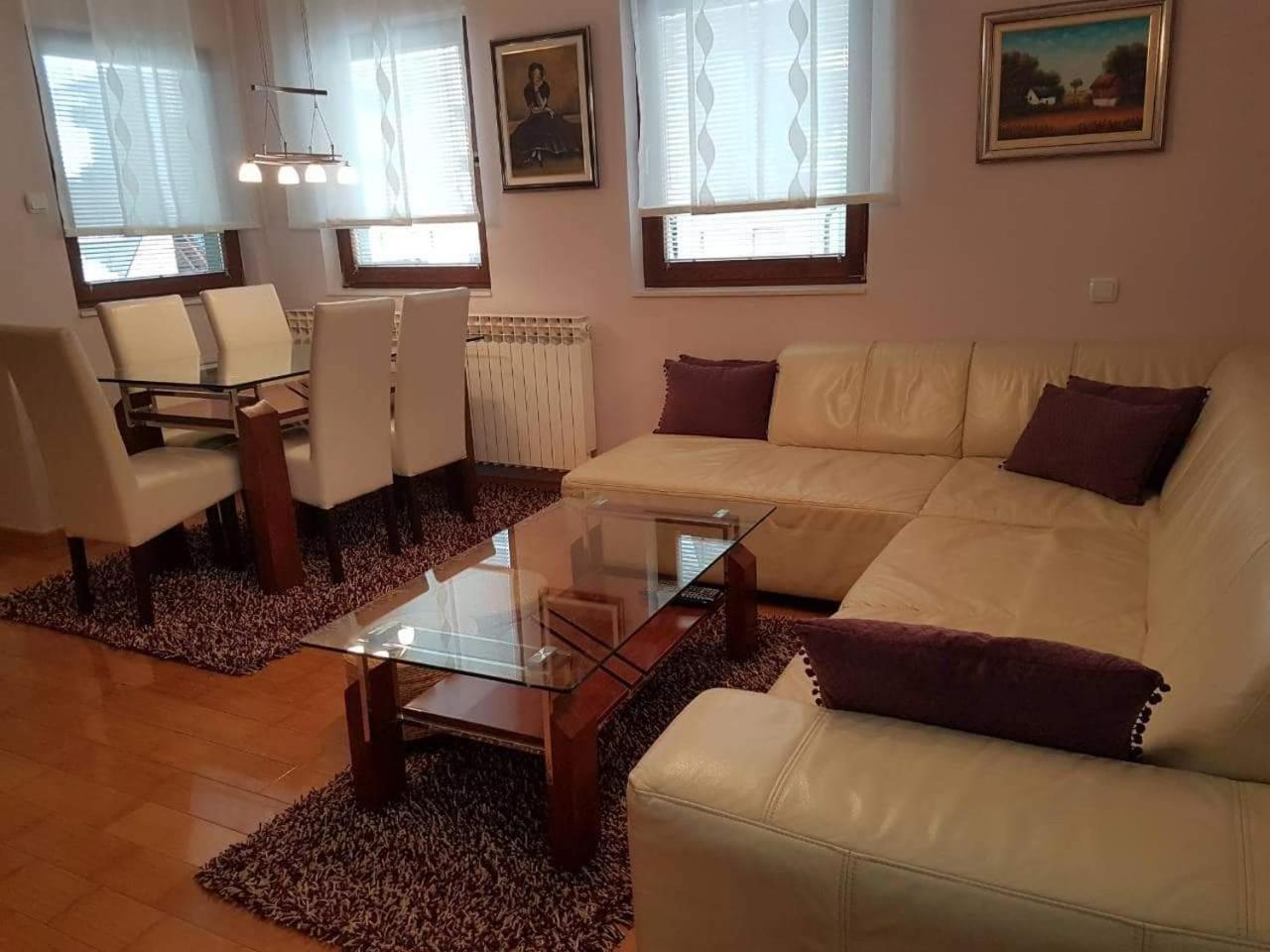 Apartman Lana 블라시츠 외부 사진